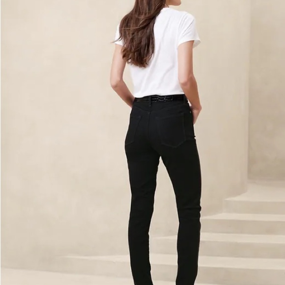 Banana Republic High-Rise Skinny Jeans in Black